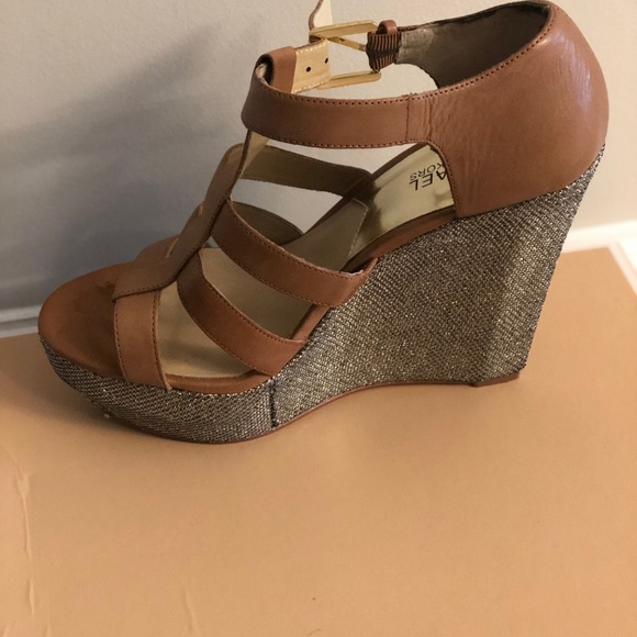 MK Platforms - Picture 2 of 2